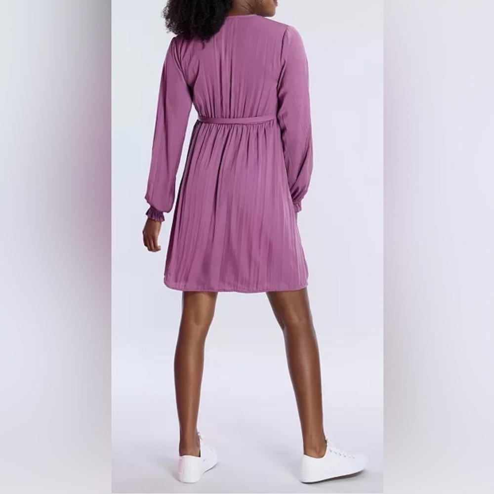 NEW…Motherhood Maternity Woven Wrap Smocked Long-Sleeve Dress - Picture 2 of 5